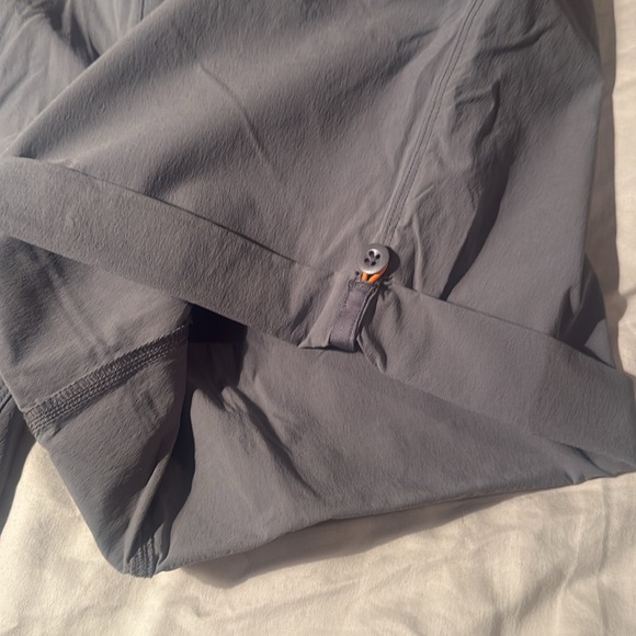 NWT Women’s Orvis shorts - Picture 4 of 10